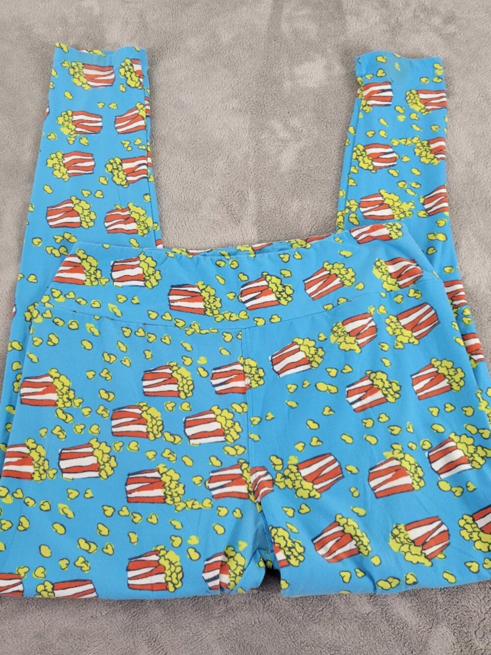 LuLaRoe TC Leggings Tall Curvy Movie Night Blue Popcorn Hearts‎ Yoga NOV141E